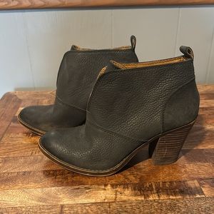 Lucky Brand Heeled Ankle Booties, Black, Leather, Barely Worn, Size 9